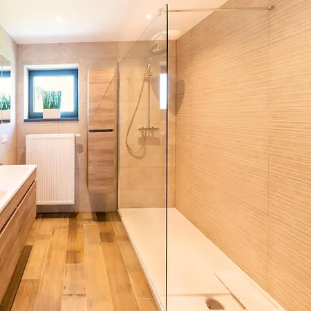 Luxurious Family With Garden Holiday home *