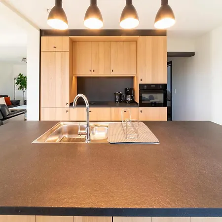 Stylish In Petit-Thier