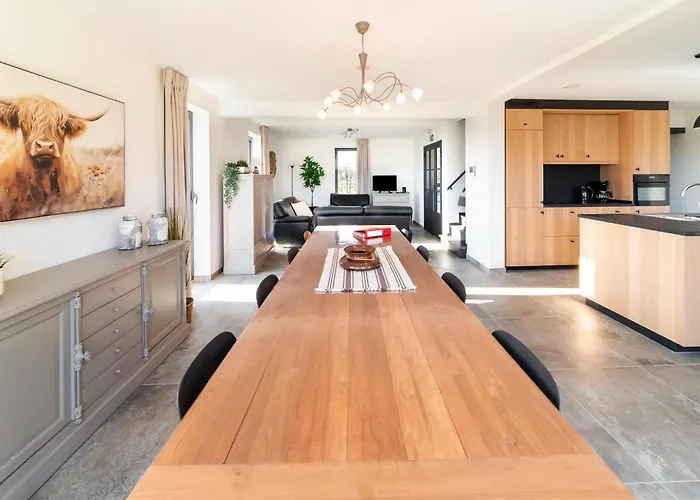 Stylish In Petit-Thier